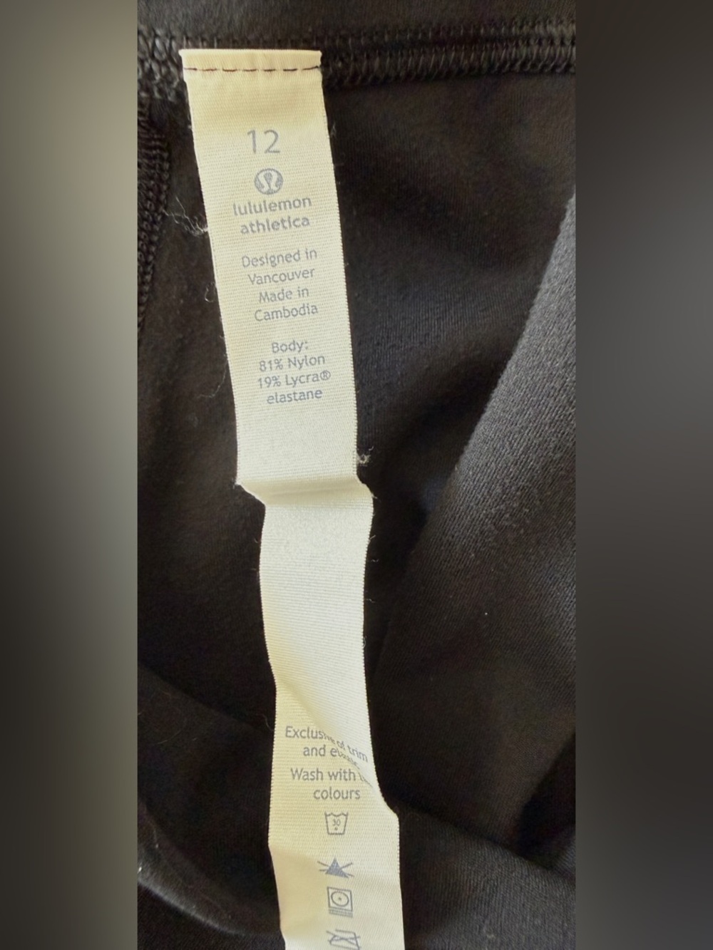 🎀 EUC LULULEMON ALIGN CAPRI LEGGINGS Sz 12, inseam 19” Black 🎀 - Picture 4 of 4